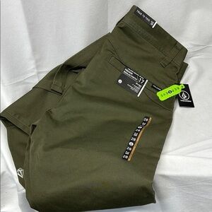 Volcom frickin regular  relaxed rise Olive Green 17” opening true to this Pants
